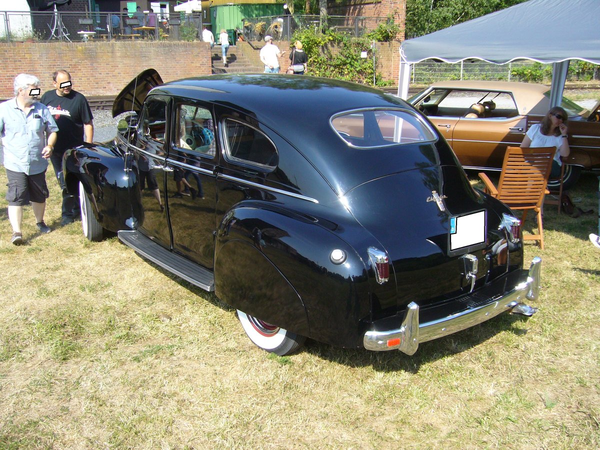 Heckansicht eines Chrysler Series 25-Six Windsor des Modelljahres 1940. Oldtimertreffen Zeche Hannover in Herne am 22.07.2018.