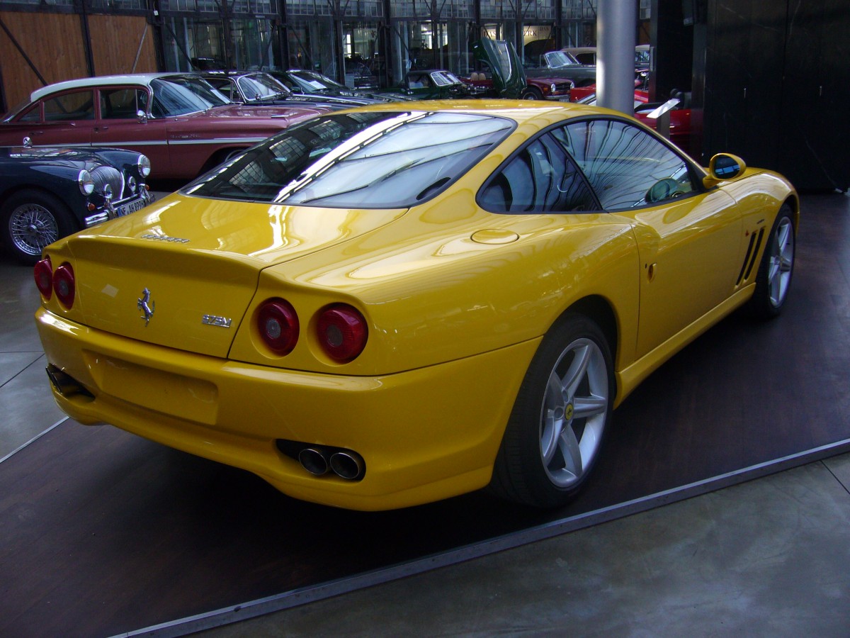 Heckansicht eines Ferrari 575 M. 2002 - 2006. Classic Remise Düsseldorf am 10.01.2014.
