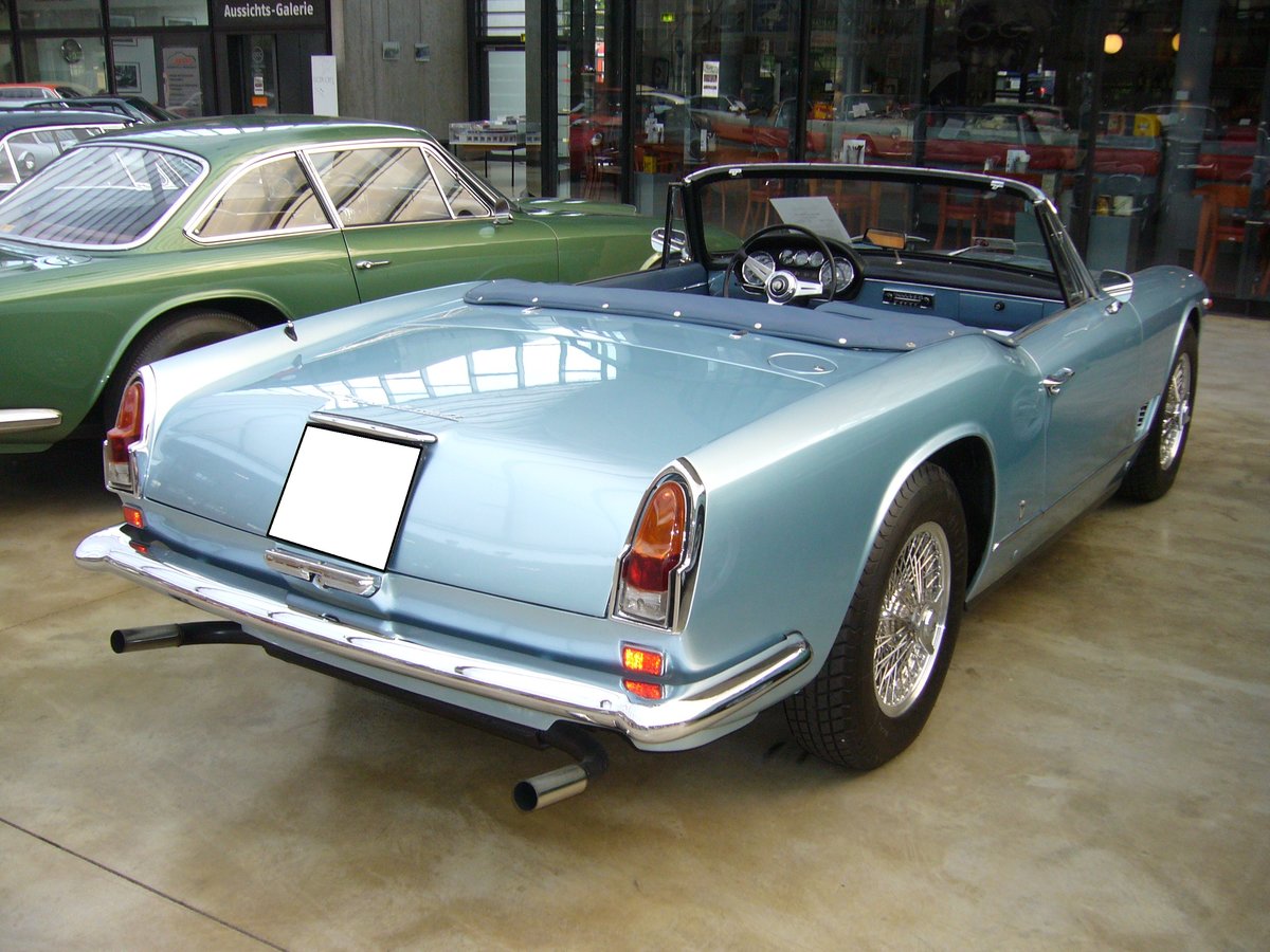 Heckansicht eines Maserati 3500 GT Vignale Spyder. 1960 - 1964. Classic Remise Düsseldorf am 22.06.2017.