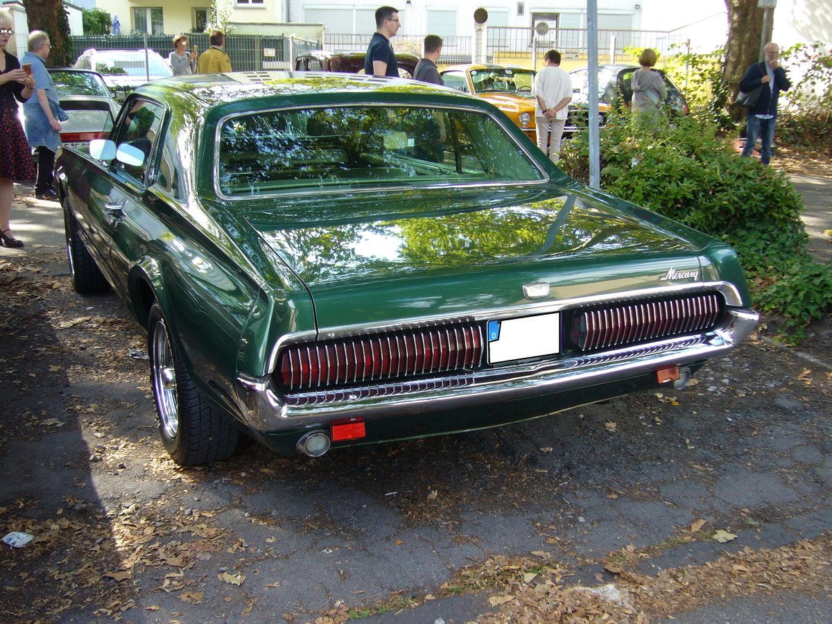 Heckansicht eines Mercury Cougar des Modelljahres 1967. 10. Dukes of Downtown am 01.09.2018 in Essen-Rüttenscheid.