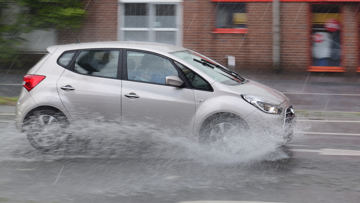 Hyundai, im Starkregen herzogenrath am 16.08.2020