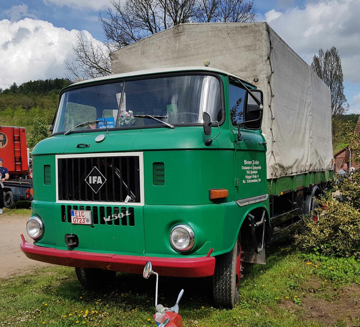 =IFA W 50 L, gesehen bei der Oldtimerausstellung der Traktorfreunde Wiershausen am Klostergut Hilwartshausen, 05-2023