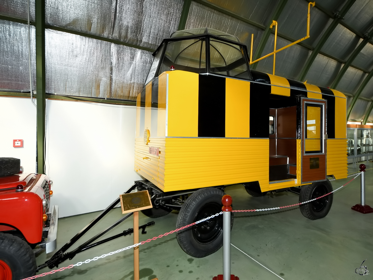 Im Museo del Aire in Cuatro Vientos bei Madrid war auch dieser mobile Flugkontrolltower ausgestellt. (November 2022)