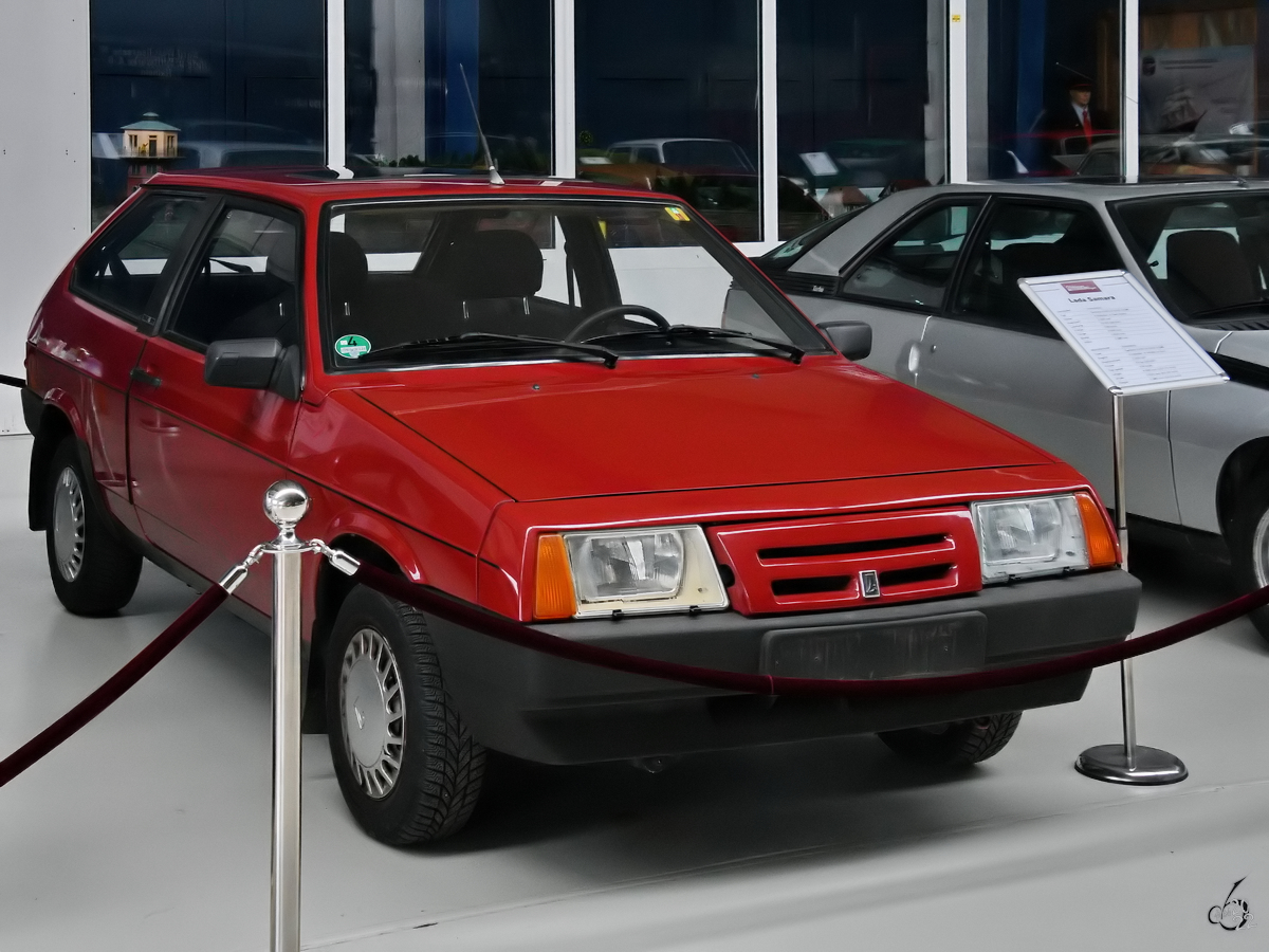Im November 2022 war ein Lada Samara im Oldtimermuseum Prora zu sehen.