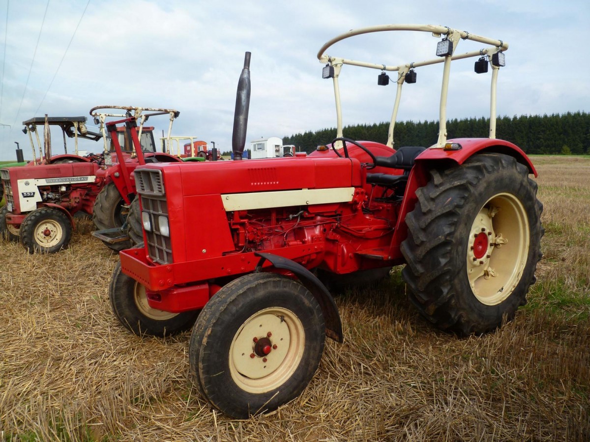 International Traktor am 12.09.2015 auf dem Schleppertreffen in Gusenburg