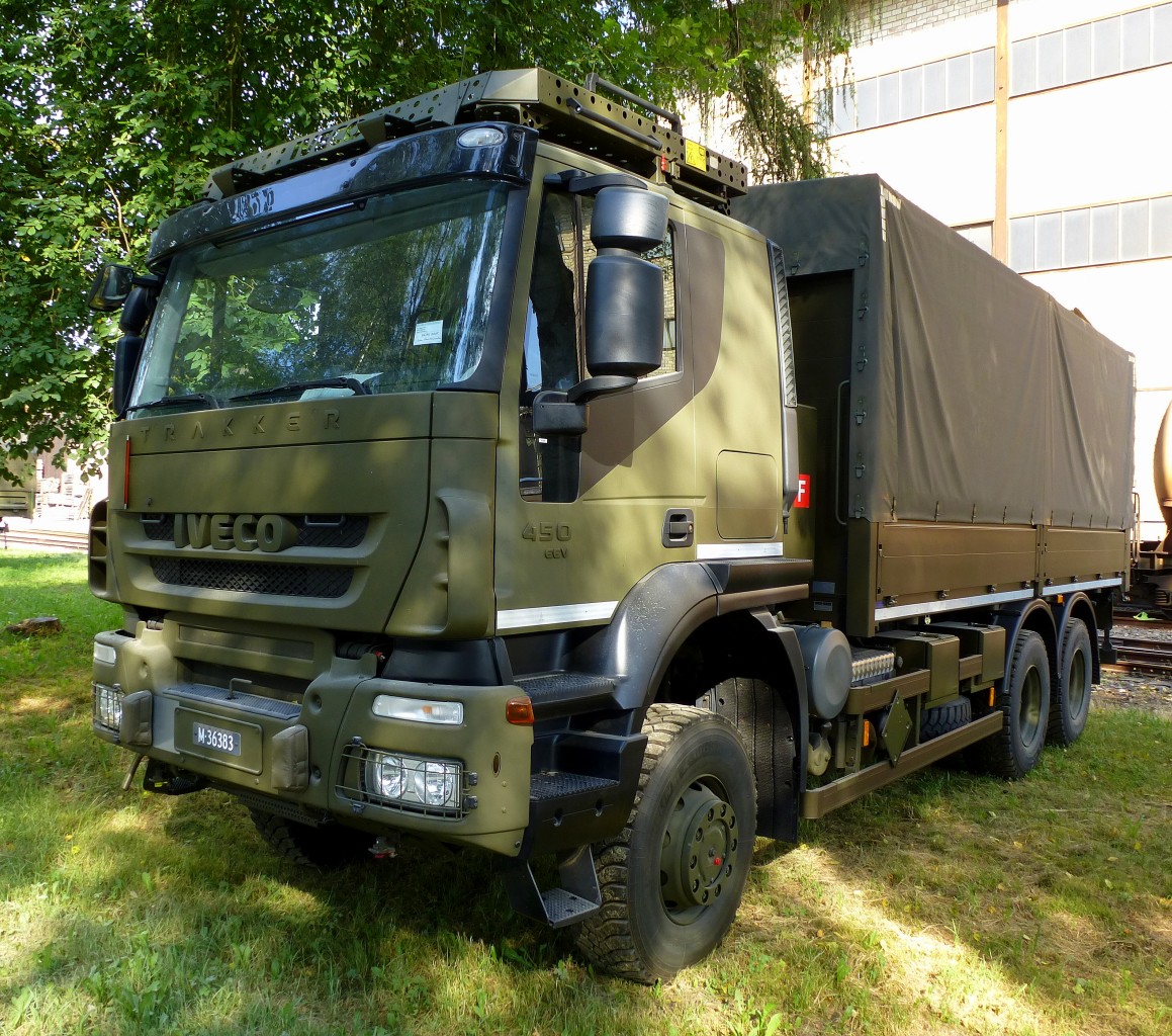 Iveco Trakker 450, der schwere LKW fr den militrischen und zivilen Einsatz wird seit 2002 gebaut, 6.Int.Militr-Fahrzeugtreffen im Schweizerischen Militrmuseum Full, Juli 2015