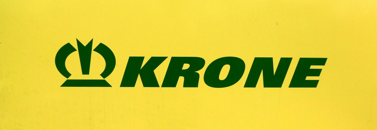 KRONE Holding GmbH&Co.KG, Logo und Schriftzug der 1906 in Spelle/Emsland gegrndeten Firma, zhlt heute zu den weltweit fhrenden Herstellern in den Bereichen Landtechnik und Nutzfahrzeuge, Mrz 2015 