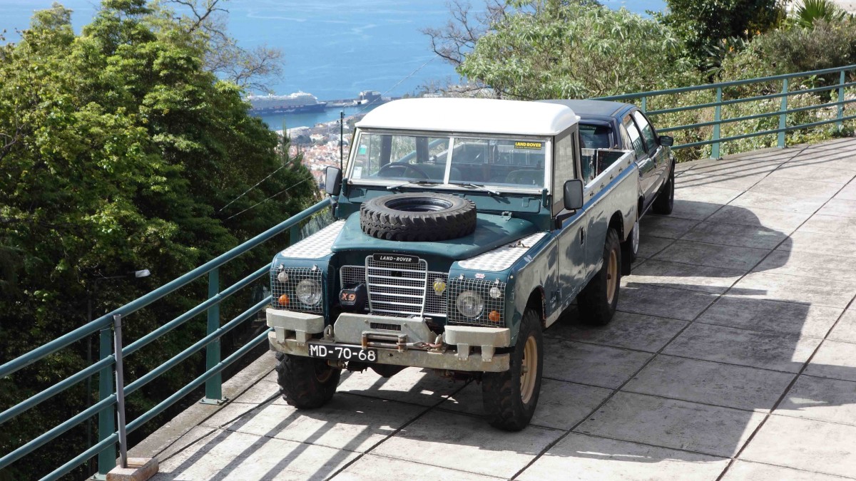 Land Rover, gesehen in Funchal/Madeira im März 2015