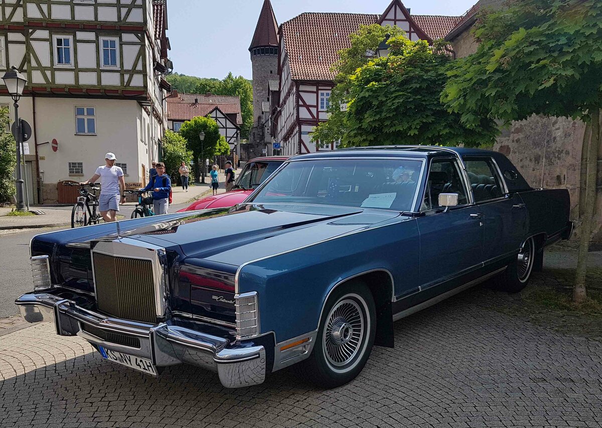=Lincoln Continental Collector`s Series, Bj. 1979, 6,6 L, 168 PS, präsentiert bei der Oldtimerausstellung in Spangenberg, 05-2023