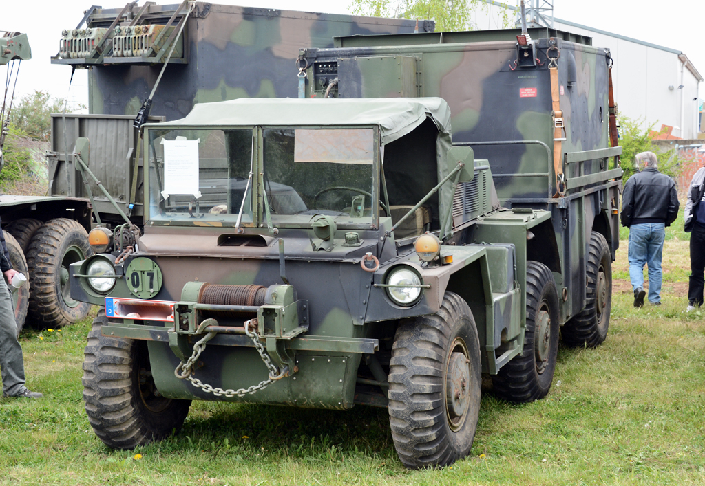M 561 Gama Goat, Baujahr 1972, ehem. US-Army in Odendorf - 01.05.2015