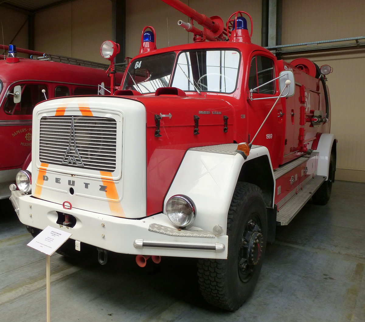 Magirus Deutz 230D 16, Feuerwehrgertewagen mit 2400 Liter Lschmitteltank von 1969, Feuerwehrmuseum Vieux-Ferrette, Mai 2016