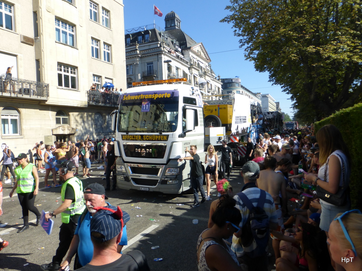 MAN Sattelschlepper unterwegs in Zürich am 29.08.2015