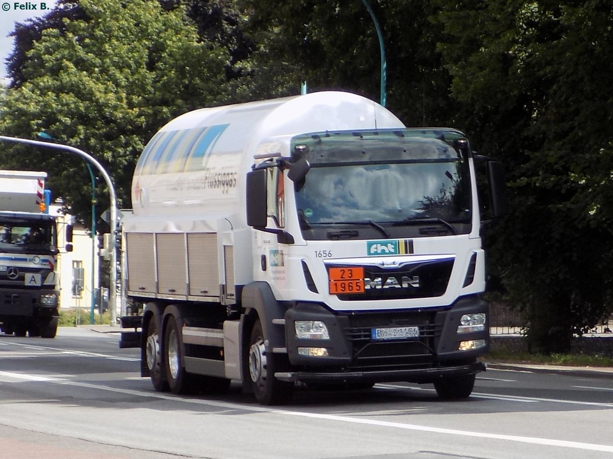 MAN Tanksattelzug in Neubrandenburg am 31.07.2014
