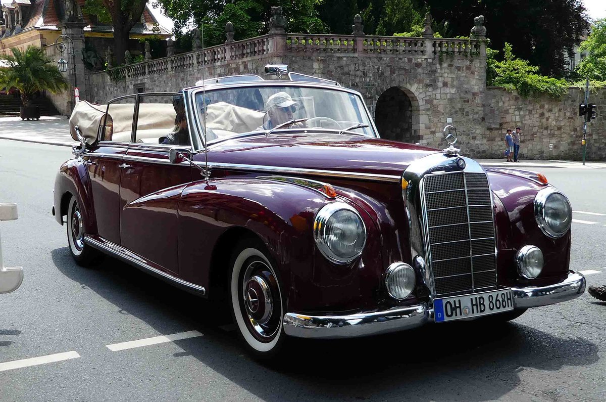 =MB 300 Cabriolet D, 115 PS, Bj. 1953, gesehen anl. der ADAC Deutschland Klassik 2017 in Fulda, Juli 2017