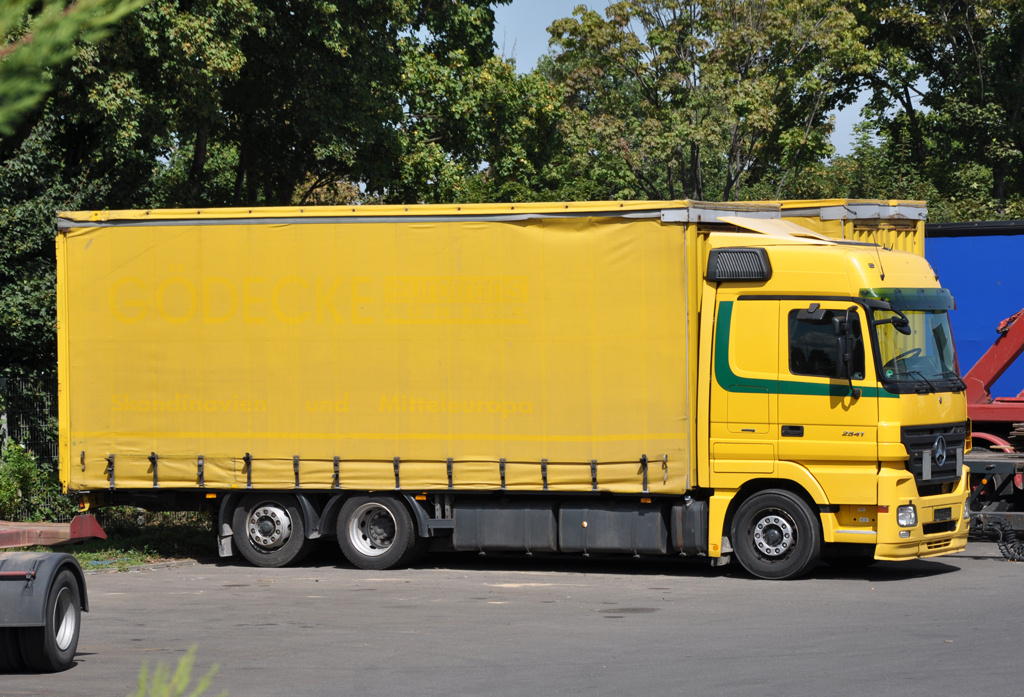 MB Actros 2541 in Euskirchen - 17.08.2013