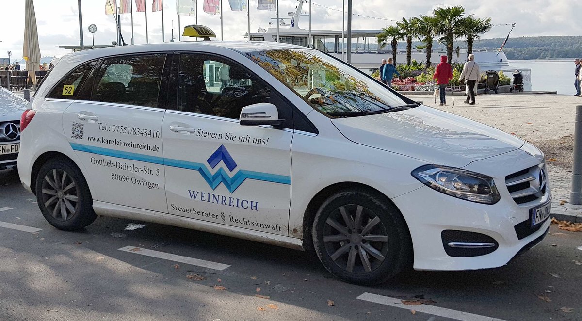 =MB-Taxi steht im Oktober 2019 am Fähranleger in Meersburg
