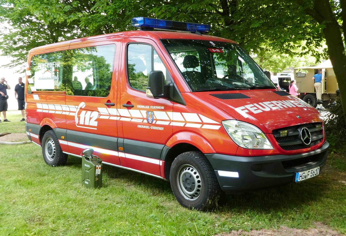 =MB Vito der Feuerwehr Oberursel-Stierstadt, gesehen beim  Roten Sommer  2018 in Fulda. Die zweitägige Veranstaltung  Roter Sommer  erinnert an die Bedeutung der vielen Hilfsorganisationen. Mai 2018