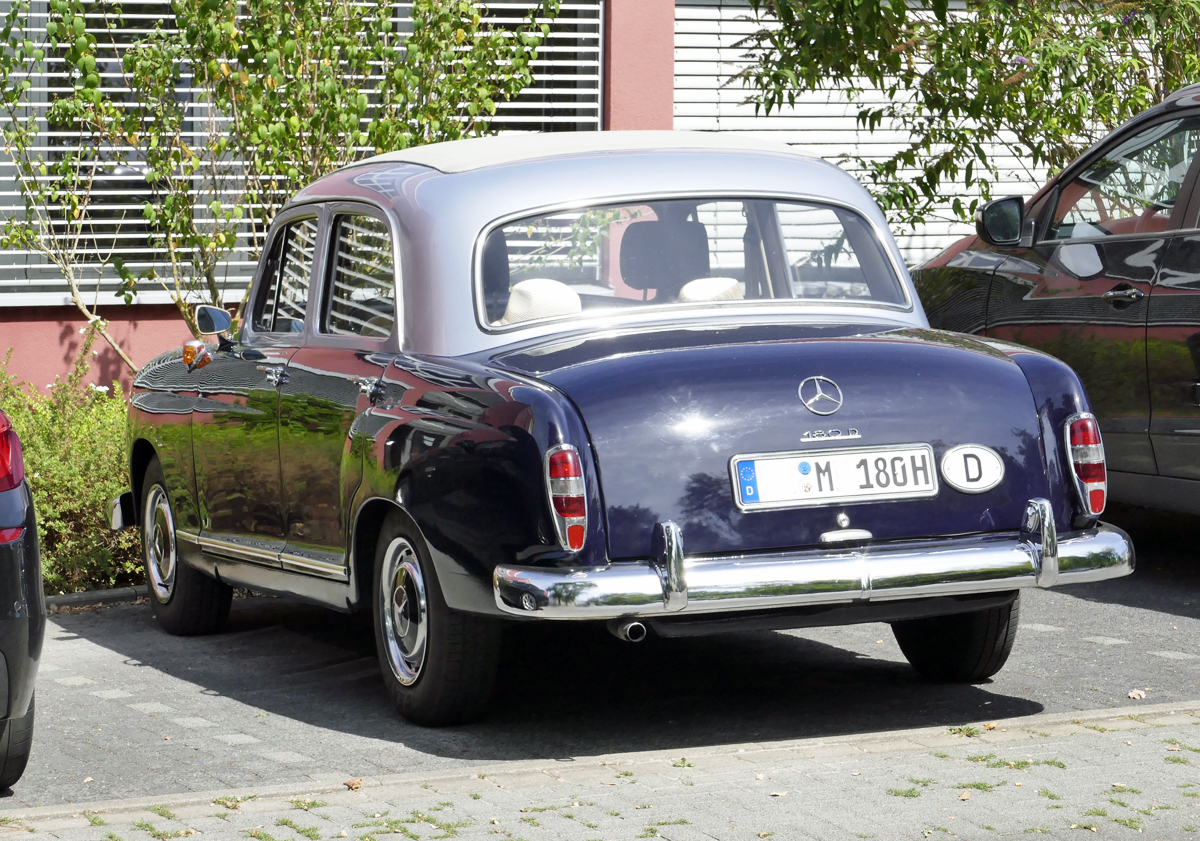 Mercedes 180 D in Bonn-Hangelar - 16.08.2018