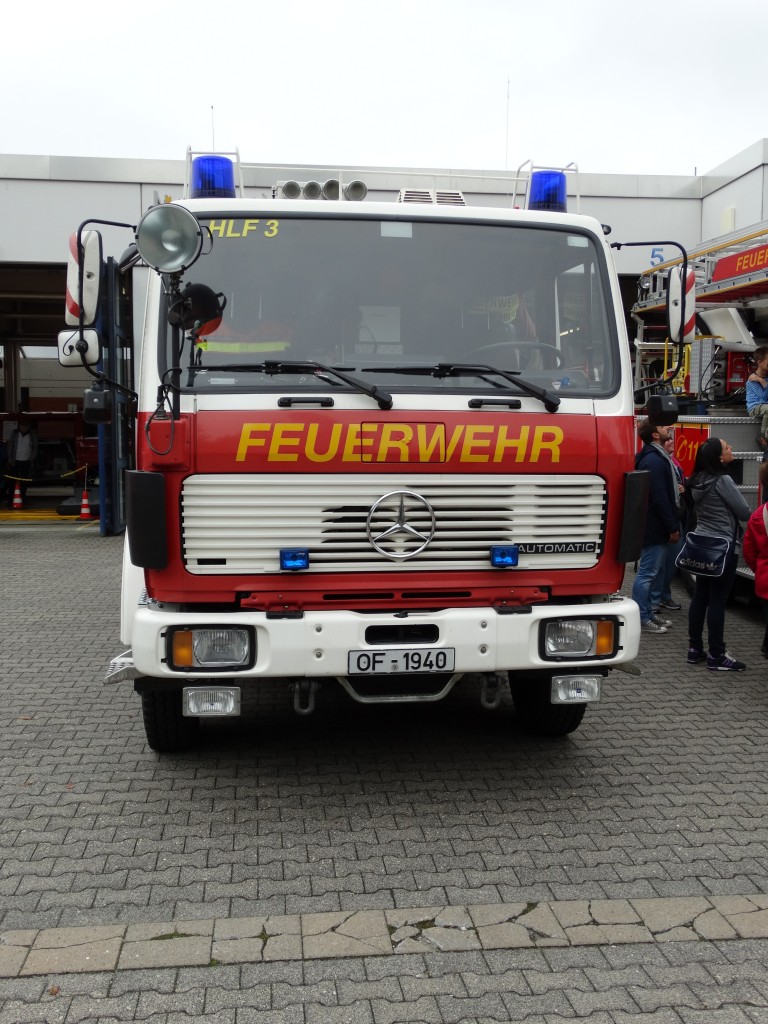 Mercedes Benz 1222 AF HLF 16 (Florian Isenburg 3/44-1) am 13.09.14 in Neu-Isenburg beim Tag der Offenen Tür der Feuerwehr