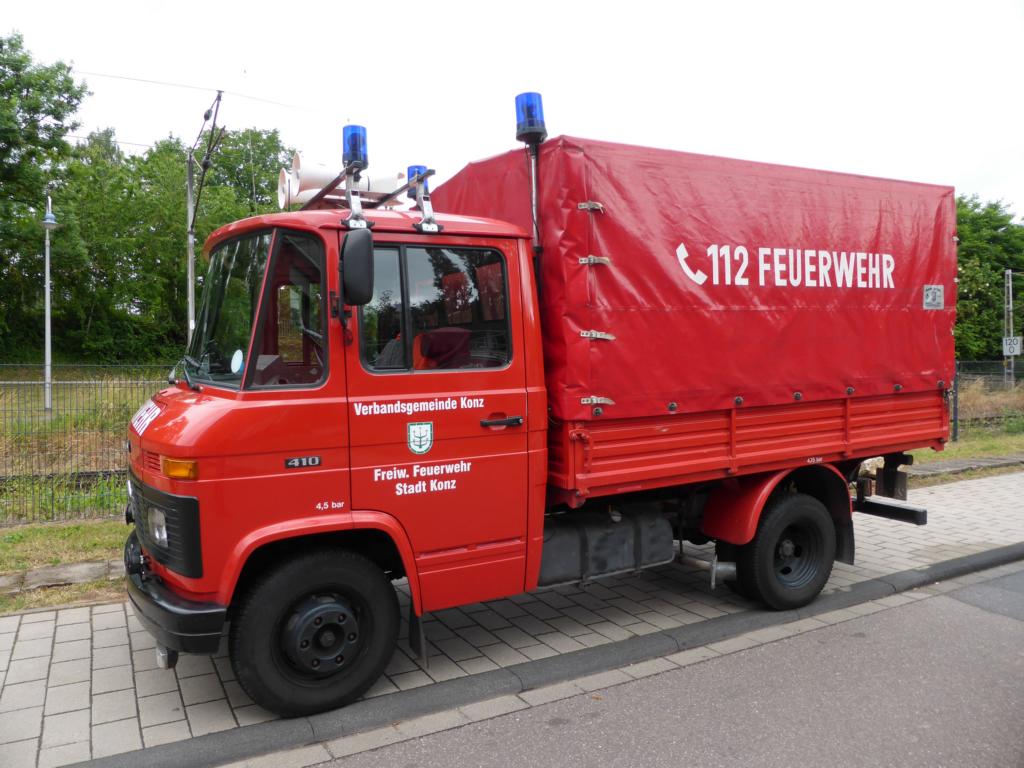 Mercedes-Benz 410 GW-Öl/WS der Freiwilligen Feuerwehr Konz beim Tag der offenen Tür am 13.06.2015