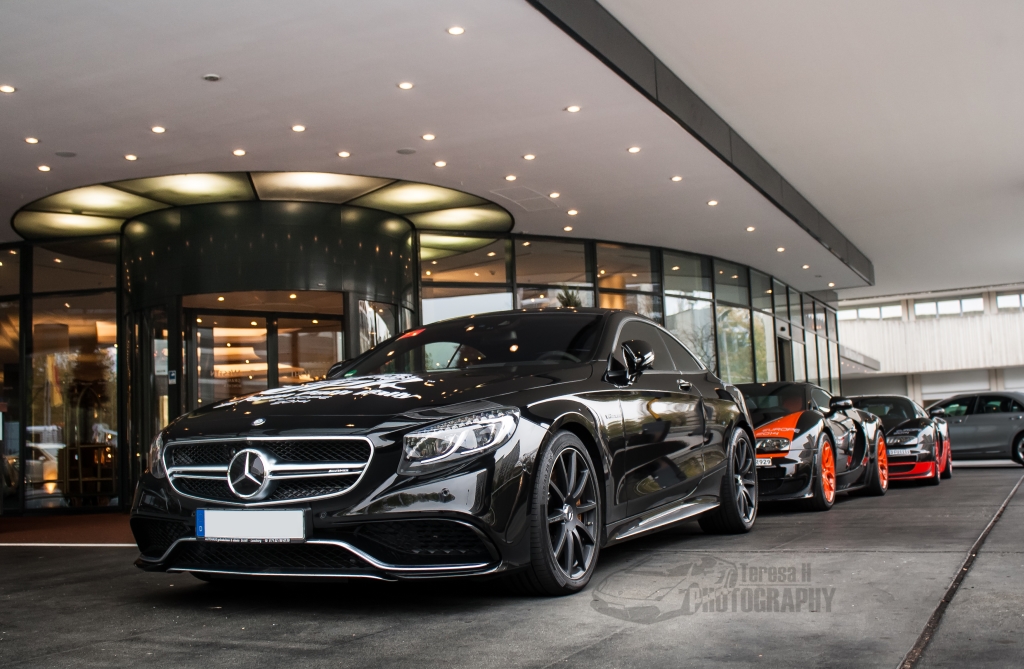 Mercedes S63 AMG Coupe am Westin Grad Hotel in Muenchen am 28.10.14