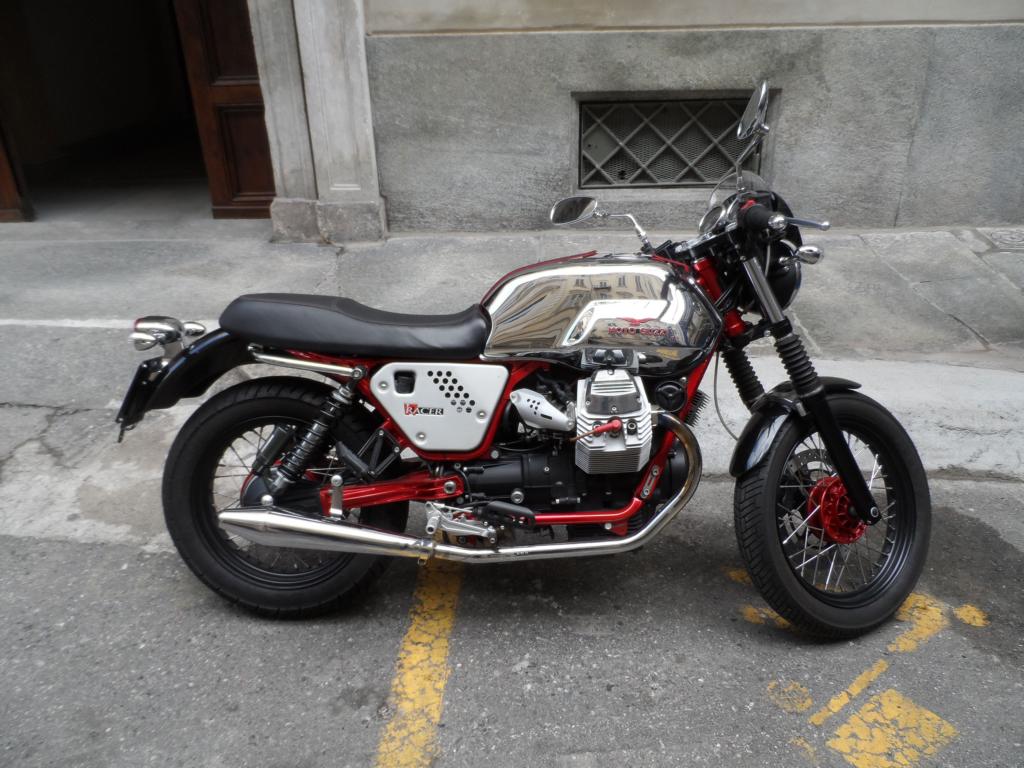 Moto Guzzi V 7 Racer aufgenommen am 29.05.2014 in Turin
