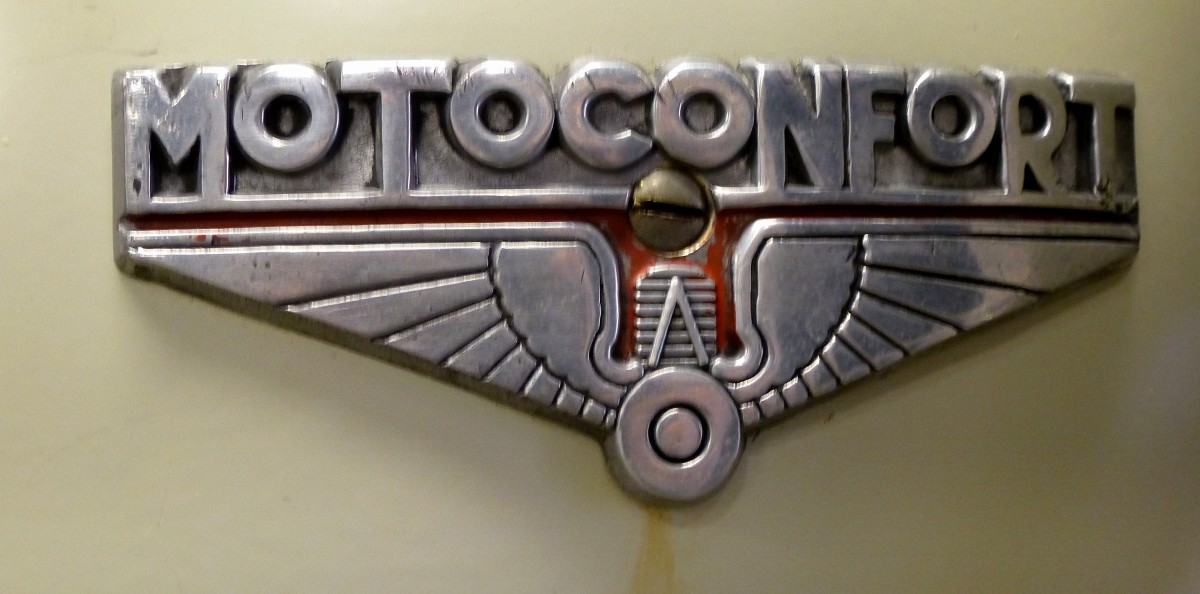MOTOCONFORT, Logo der franzsischen Motorradfirma, bestand von 1923-86, die Modelle waren identisch mit Motobecane, Mai 2015
