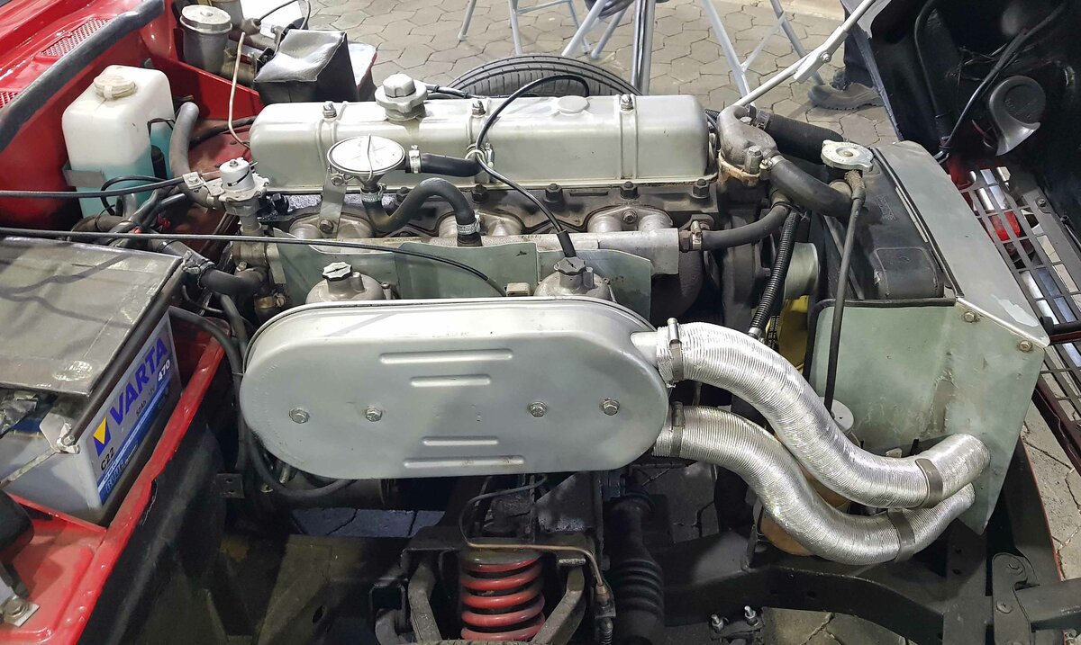 =Motor des Triumph GT6 MK 2, Bj. 1970, 2000 ccm, 105 PS, gesehen in der Ausstellungshalle der Technorama 2023 in Kassel