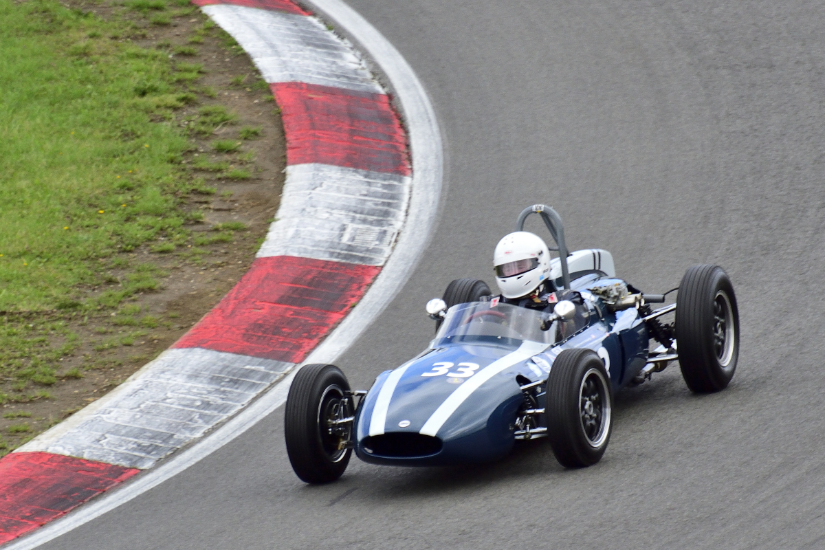 Nr. 33, Tizzard, Stuart (GBR)im Cooper T56 (1961) Rennen 2: FIA-Lurani Trophy für Formel Junior Fahrzeuge, am Samstag 10.8.19 beim 47. AvD - Oldtimer Grand Prix 2019 / Nürburgring