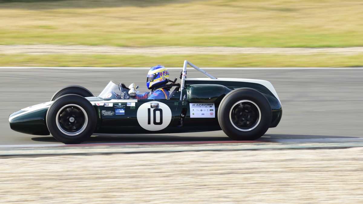 Nr.10 Nuthall, William im Cooper T53 von 1960. 46. AvD-Oldtimer-Grand-Prix 2018, Rennen 6 Historic Grand Prix Cars bis 1965 am 11.Aug.2018