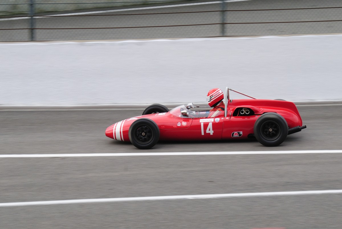 Nr.14, COOPER T56, Bj. 1960, ccm 1095 Fahrer: BESLEY Crispian (GB), am 20.9.2014 beim Rennen der Formula Junior Historic Racing Association in Spa Francorchamps 