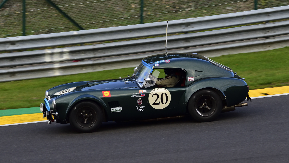 Nr.20 AC SHELBY American Cobra (1964) ccm 4837 Fahrer:ALLISON Charles (UK) & THOMPSON Peter (UK), Spa Six Hours Endurance am 1.10.20