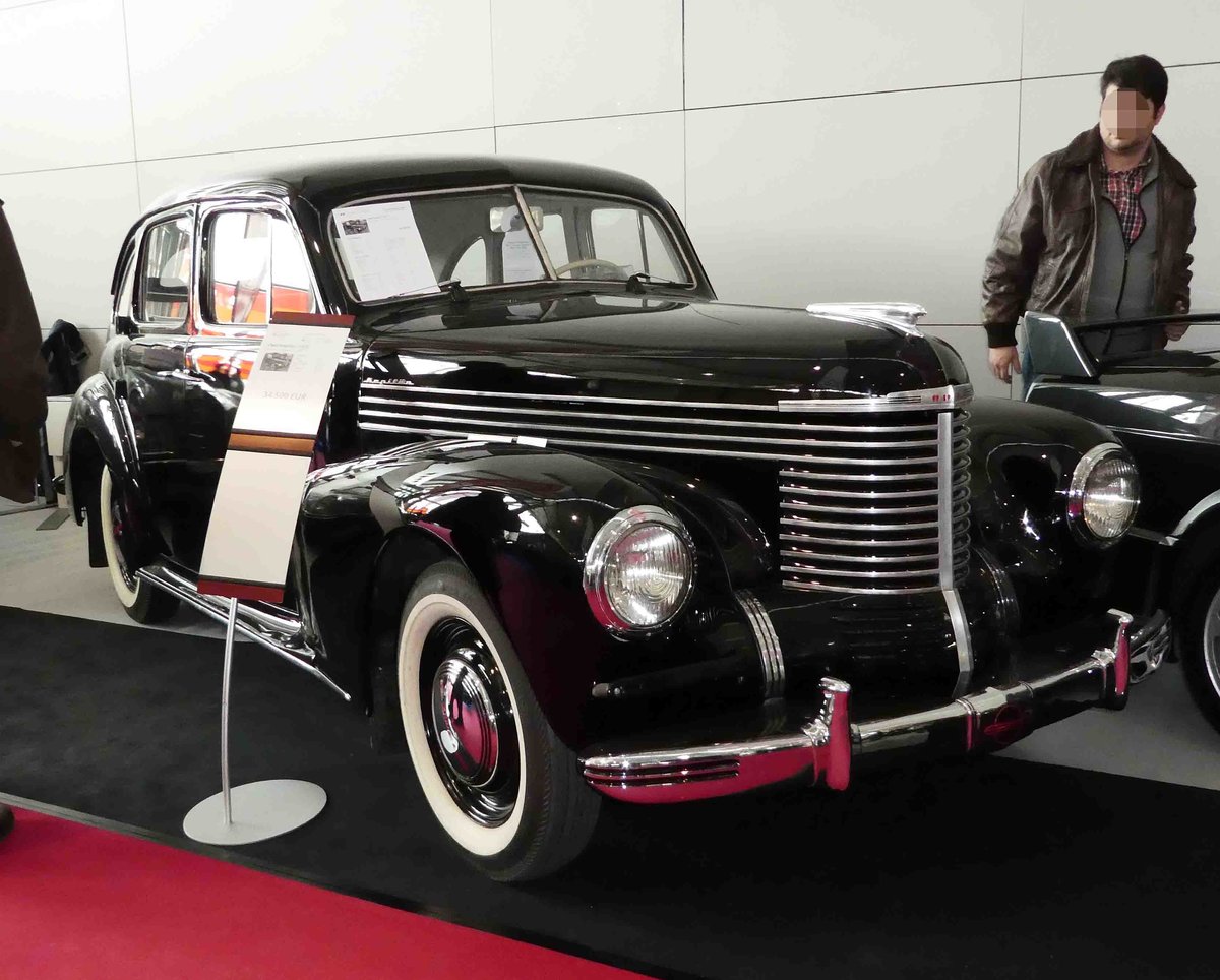 =Opel Kapitän, Bj. 1950, präsentiert bei den Retro Classics Stuttgart im März 2017