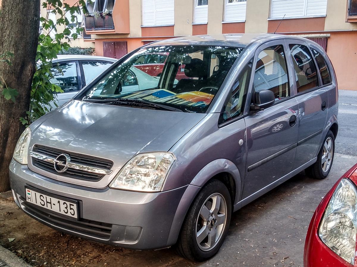 Opel Meriva I, fotografiert in August 2019 (Pécs, Ungarn).