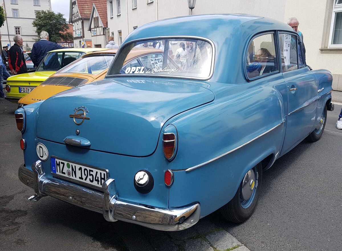 =Opel Olympia, Bj. 1954, ausgestellt bei den Fladungen Classics 2023 im Juli 23