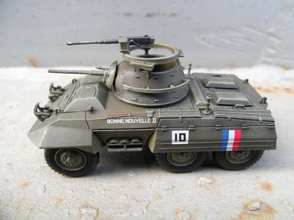 Panzerspähwagen M8 Greyhound der Französischen Armee von Hobbymaster in 1:72