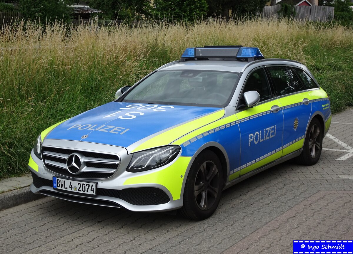 Polizei Baden-Württemberg | Polizeipräsidium Stuttgart | BWL 4-2074 | Mercedes-Benz E-Klasse | 17.06.2018 in Stuttgart