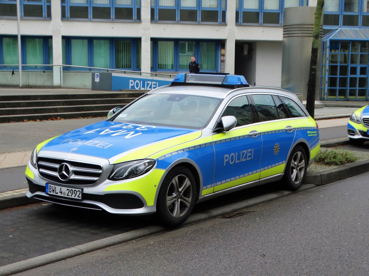Polizei Heidelberg Mercedes Benz E-Klasse FustW am 16.12.17 in Heidelberg