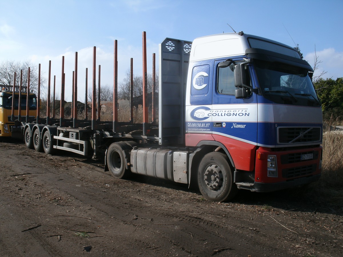 Polnischer VOLVO Holztransporter,am 01.März 2014,in Bergen/Rügen.