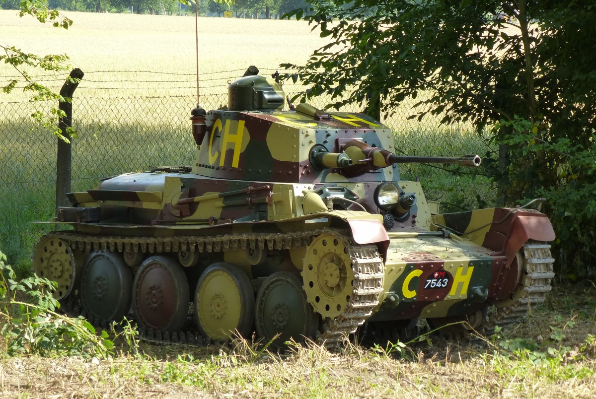 Praga LTL-H, tschechischer Panzerwagen, wurde von 1939-48 in der Schweizer Armee eingesetzt, Schweizerisches Militrmuseum Full, 04.07.2015