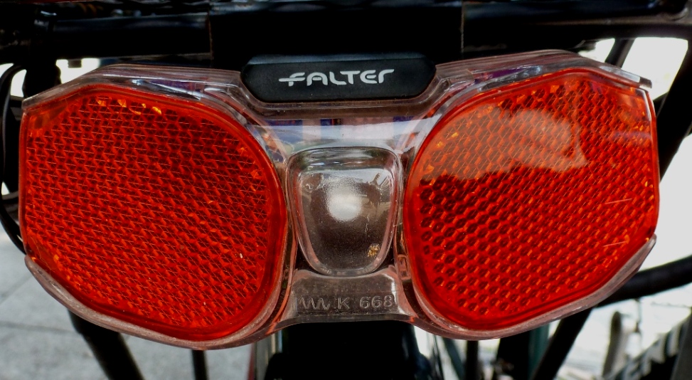 Rcklicht mit LED eines Fahrrades der Marke Falter 02092012