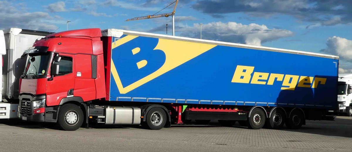 =Renault-Sattelzug der Spedition BERGER rastet auf dem Rasthof Wörnitz im September 2017