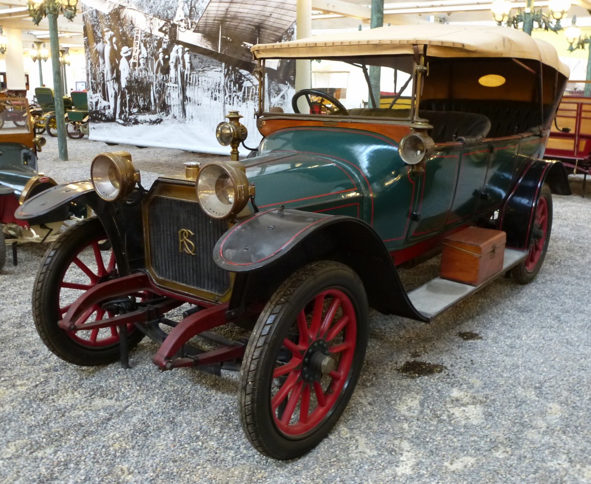 Rochet-Schneider, franzsischer Oldtimer, Baujahr 1911, 4-Zyl.Motor mit 2814ccm und 30PS, Vmax.70Km/h, Automobilmuseum Mlhausen, Nov.2013