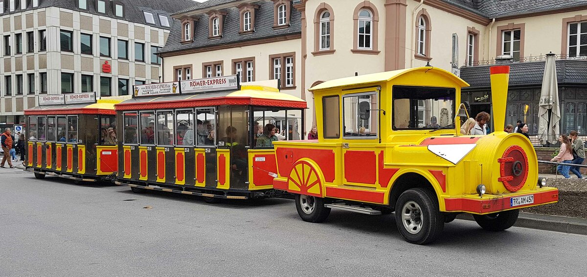 =Römerexpress auf Stadtrundfahrt in Trier im September 2022