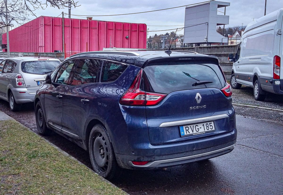 Rückansicht: Renault Grand Scenic 3. Generation. Aufnahme: 02.2021.