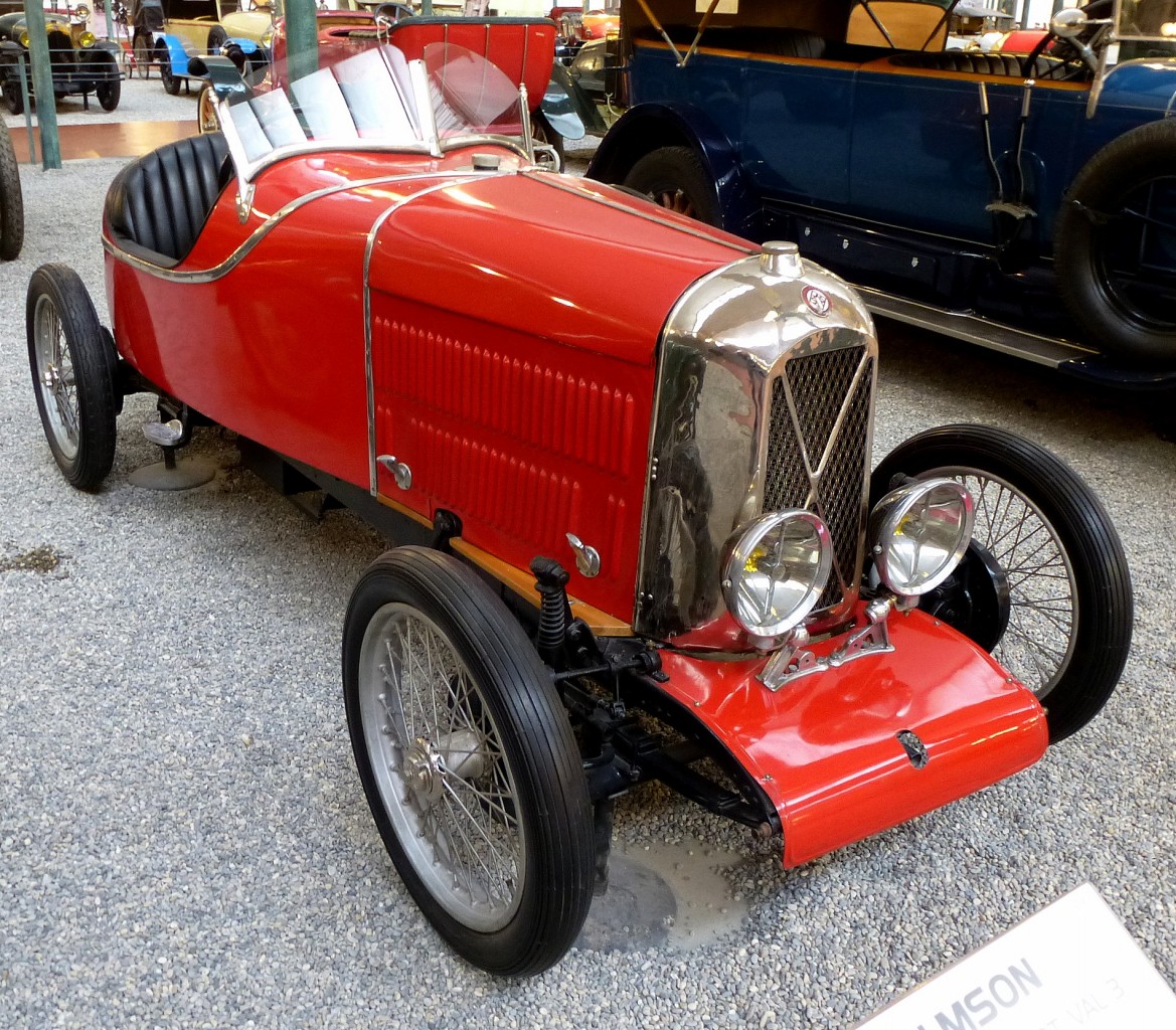 Salmson VAL3, franzsischer Oldtimer, Baujahr 1928, 4-Zyl.Motor mit 1086ccm und 38PS, Vmax.110Km/h, Automobilmuseum Mlhausen, Nov.2013