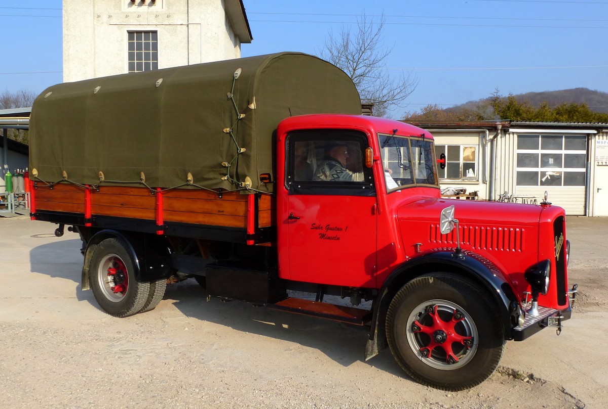 Saurer CR1D, Oldtimer-LKW aus der Schweiz, Baujahr 1942, Oldierama Lrrach, Mrz 2015