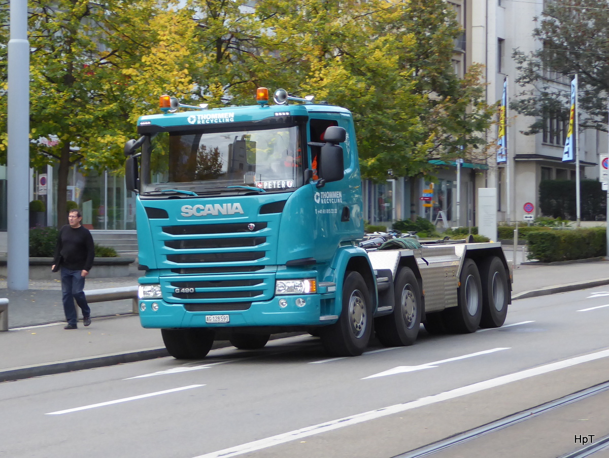 Scania G 490 unterwegs in der Stadt Basel am 06.10.2015