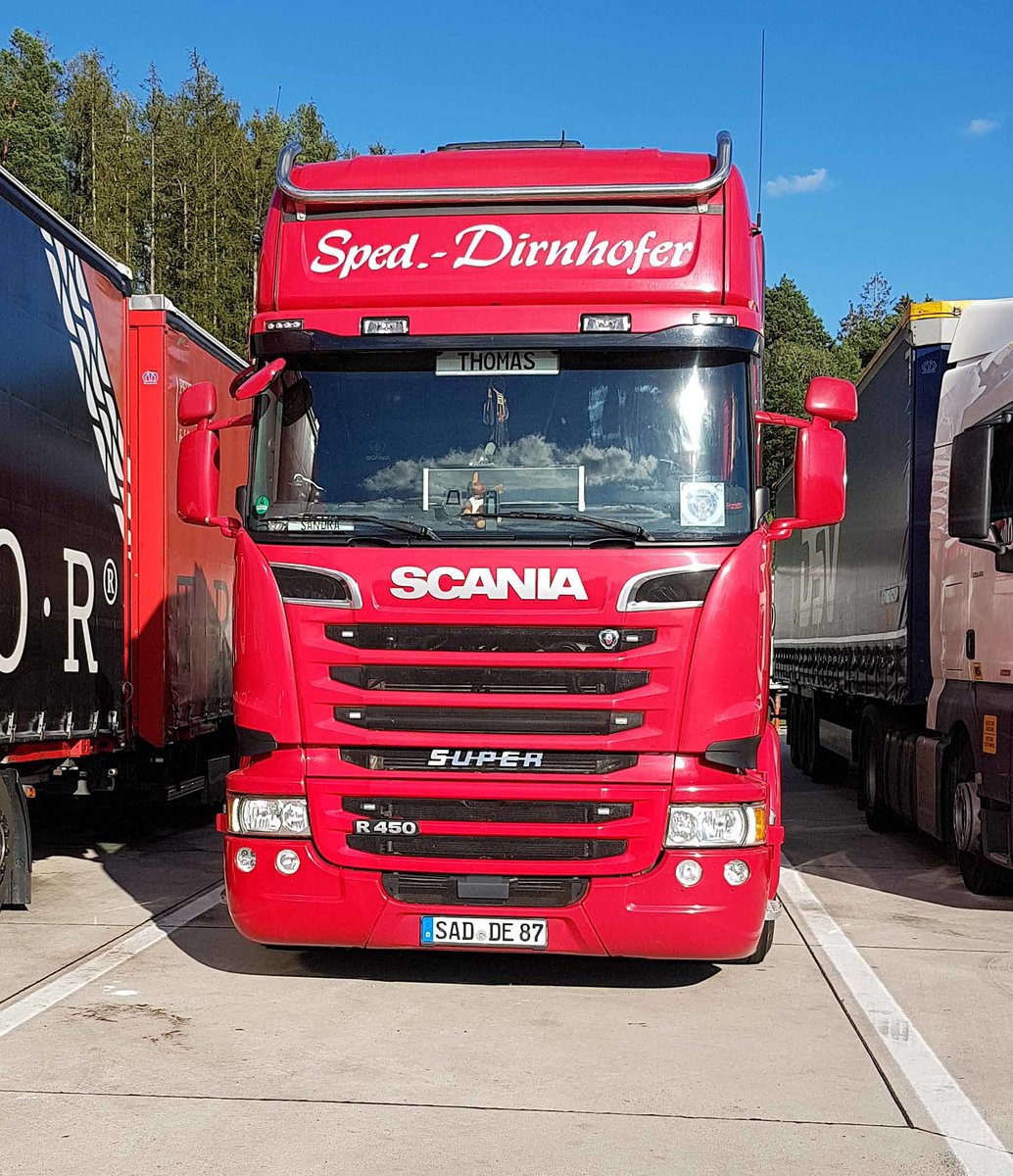 =Scania Super R 450 der Spedition DIRNHOFER rastet an der A 7, 08-2020