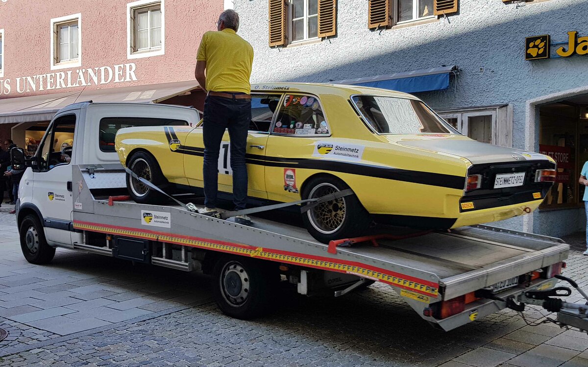 =Steinmetz-Commodore GS 3000, Bj. 1970, 2949 ccm, 300 PS, während der Präsentation der Rennteilnehmer des Rossbergrennens  Edelweiss-Bergpreis  2022 im Markt Berchtesgaden.